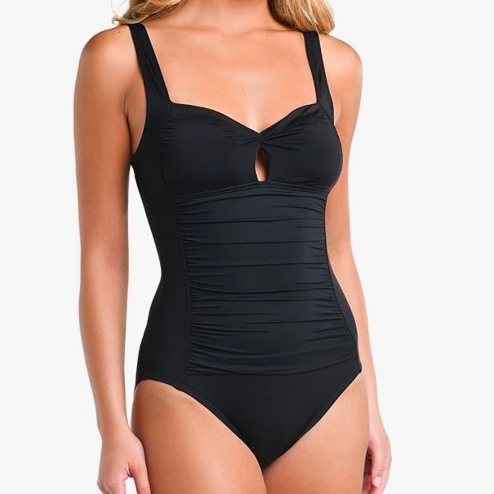 NWT La Blanca Standard Island Goddess Twist Front Keyhole One Piece Swimsuit 8